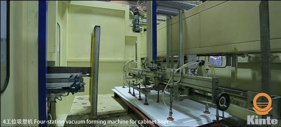 Machine de thermoformage polyvalente à 4 stations personnalisable